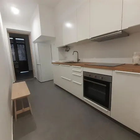 New Flat Near River And The Heart Of Lisbon شقة *